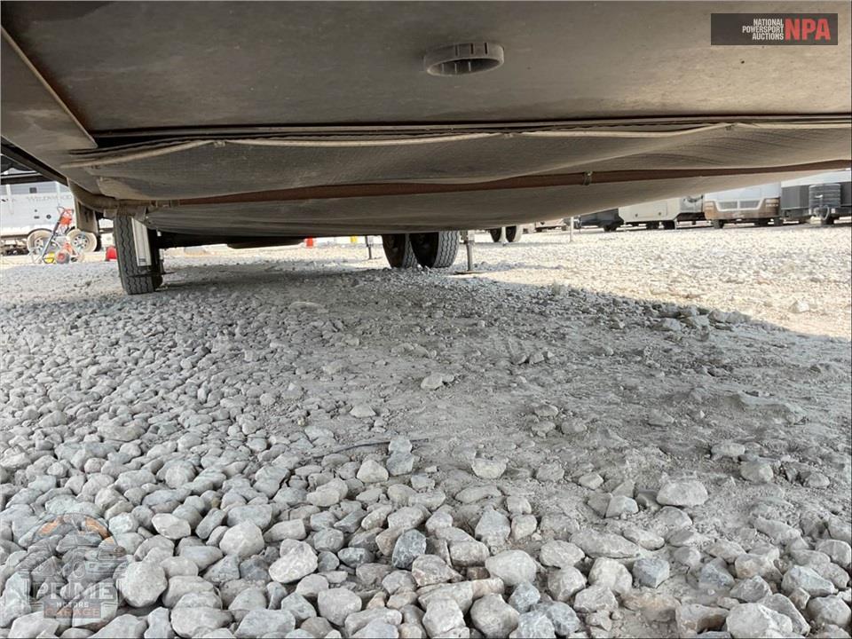 2018 Keystone Rv M-3800 FK - ALPINE FIFTH WHEEL SERIES — фото 38