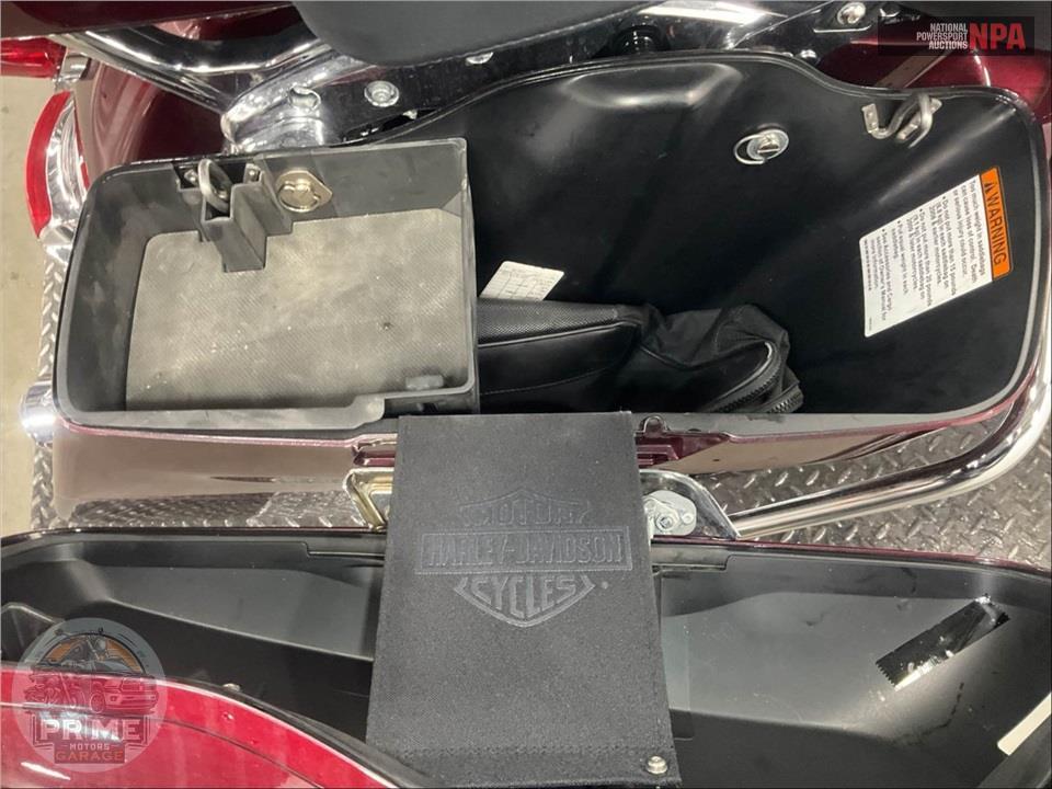 2015 Harley-Davidson FLHTK ELECTRA GLIDE ULTRA LIMITED — фото 20