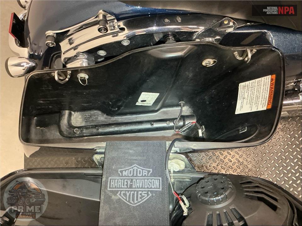 2016 Harley-Davidson FLHXS STREET GLIDE SPECIAL — фото 26