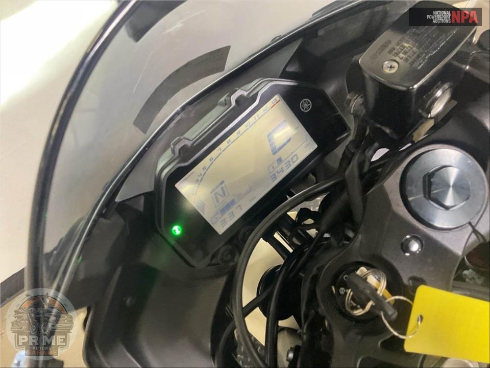 2024 Yamaha YZF-R3 — фото 5