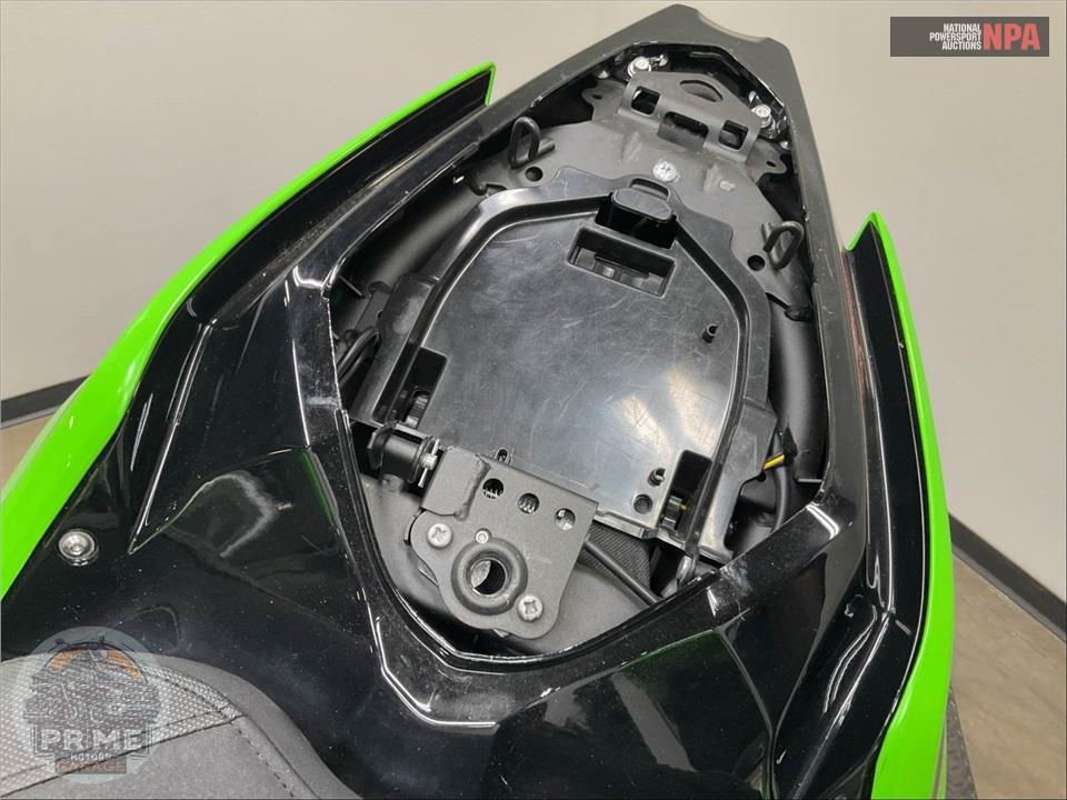 2023 Kawasaki EX400HPFAN NINJA 400  KRT EDITION — фото 13