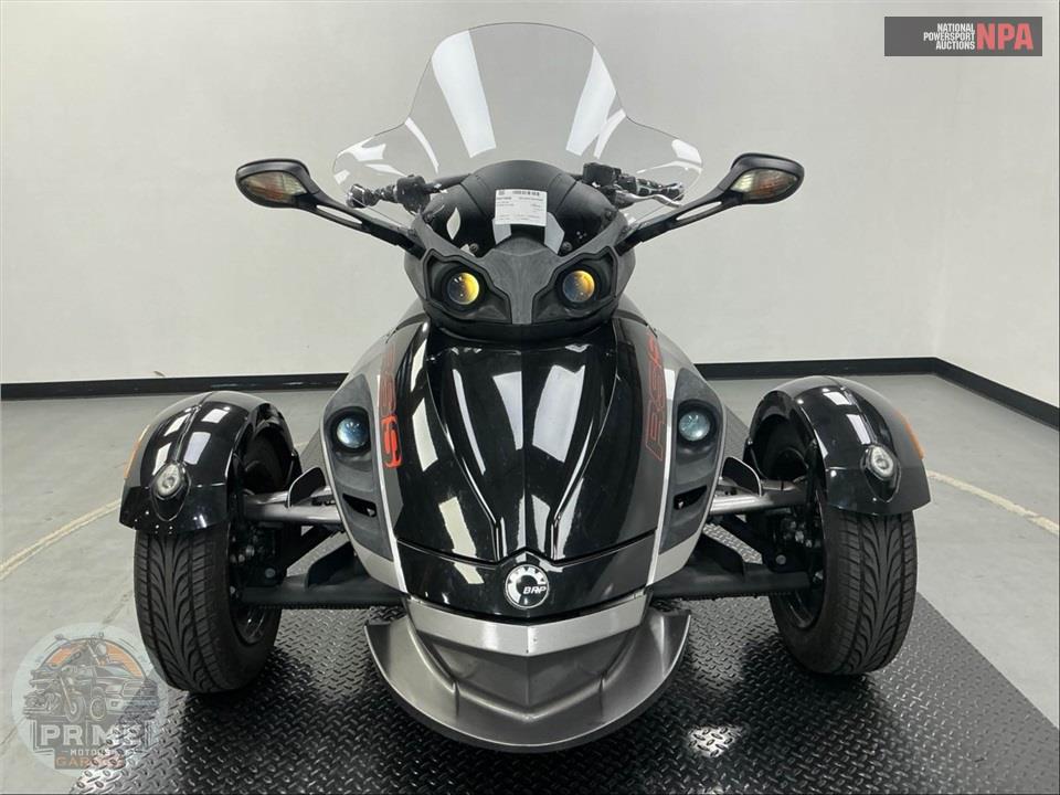 2011 Can-Am SPYDER RS-S SM5 — фото 2