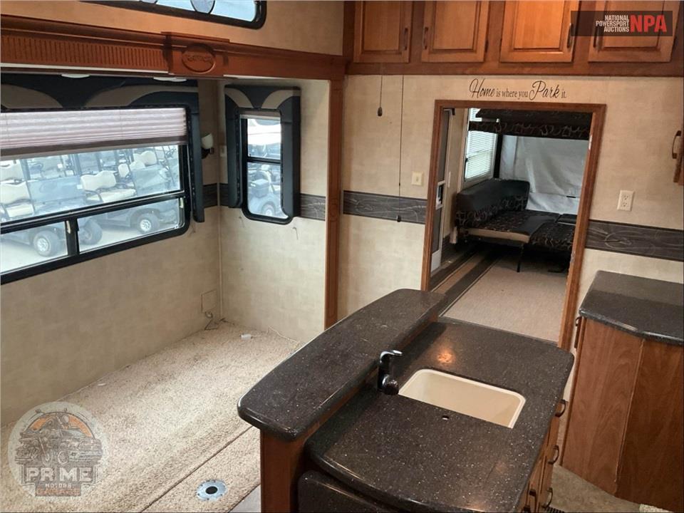 2011 Keystone Rv M-4014 LEV - RAPTOR TOY HAULER TOY HAULER SERIES — фото 7
