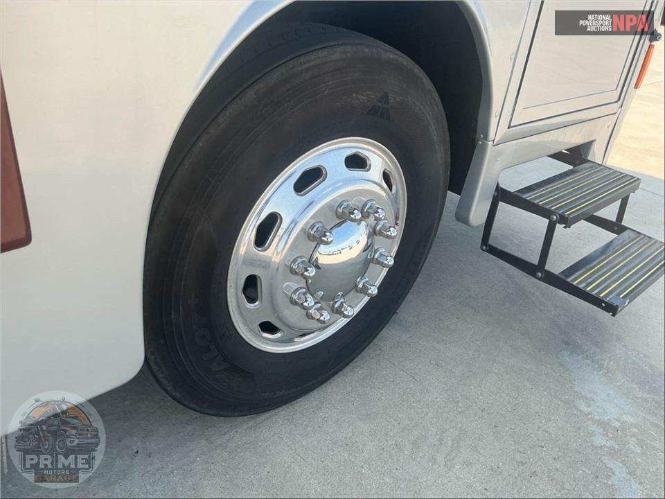 2012 Winnebago M-36M-CUMMINS 360HP - JOURNEY SERIES — фото 55