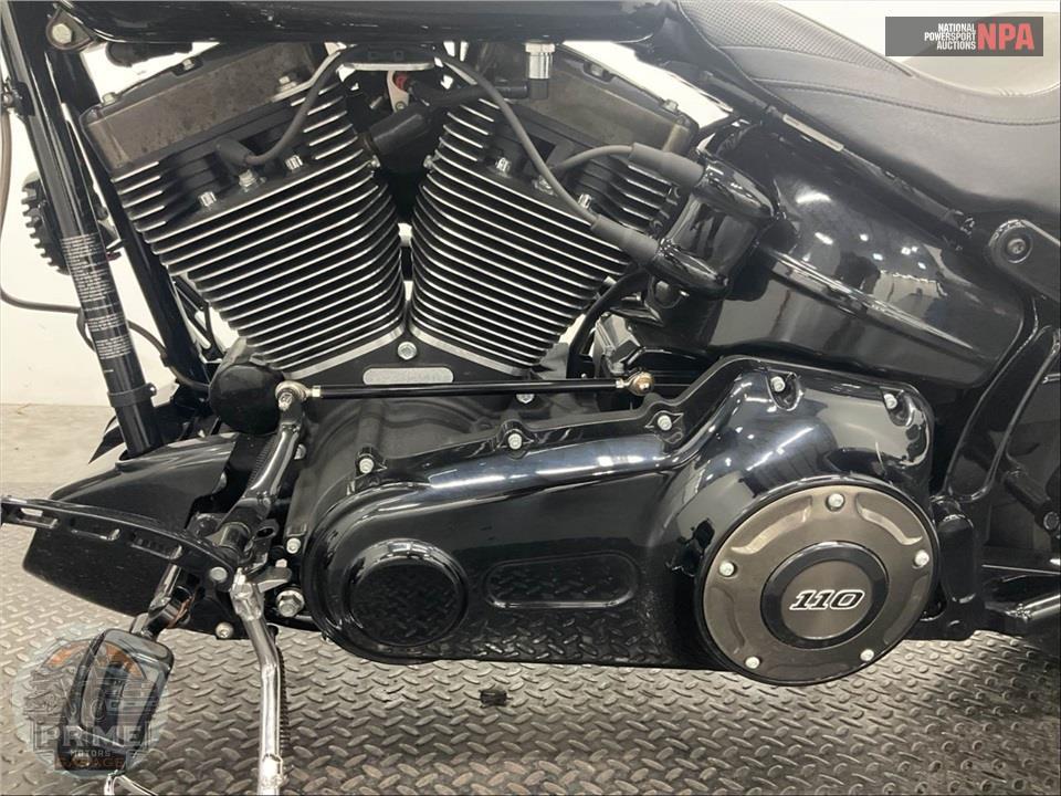 2017 Harley-Davidson FXSE CVO PRO STREET BREAKOUT — фото 7