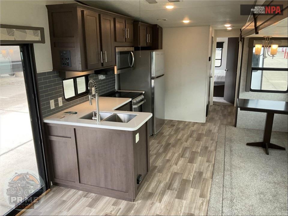 2019 Wildwood By Forest River M-39FDEN DLX Destination Series — фото 7