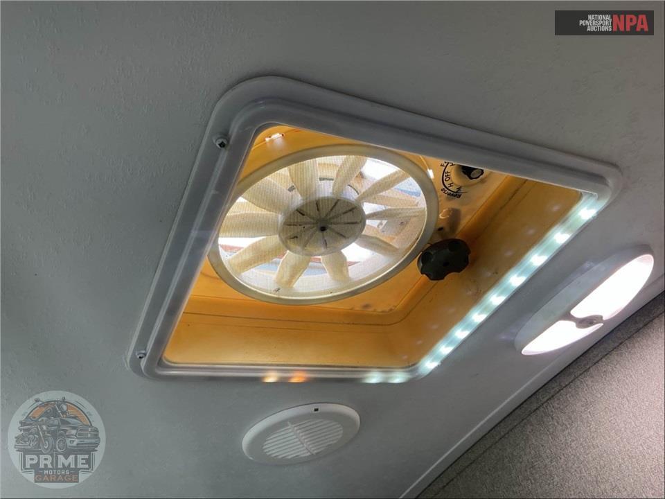 2019 Keystone Rv M-333 RE - SPRINGDALE SERIES — фото 37
