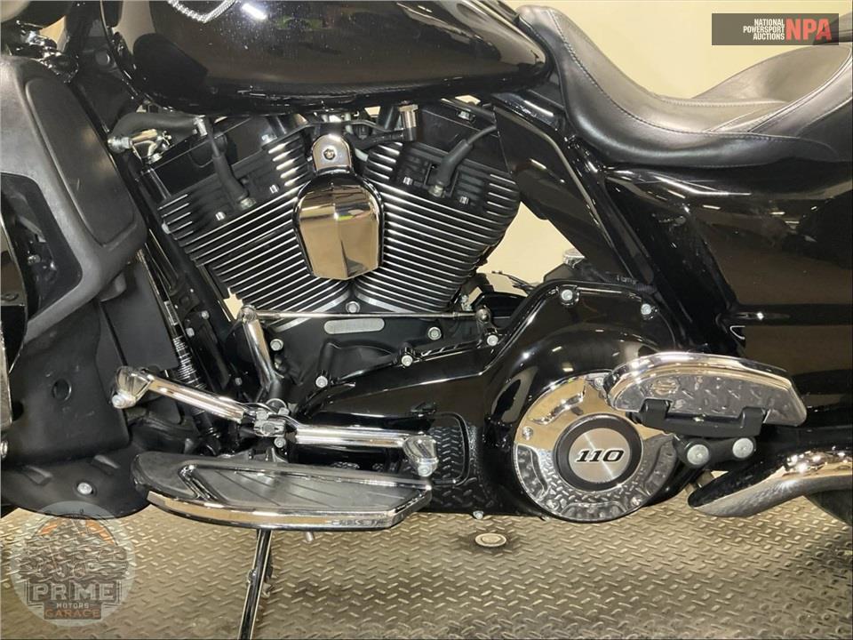 2016 Harley-Davidson FLHXSE CVO STREET GLIDE SPECIAL — фото 7