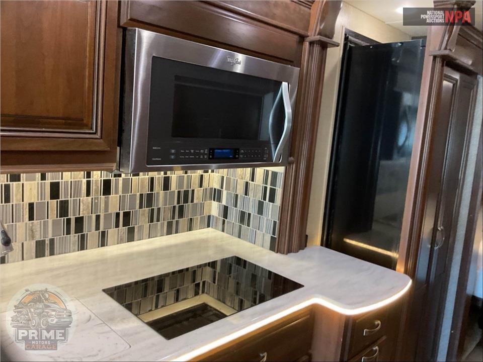 2017 Entegra Coach M-44B CUMMINS - INSIGNIA SERIES — фото 28