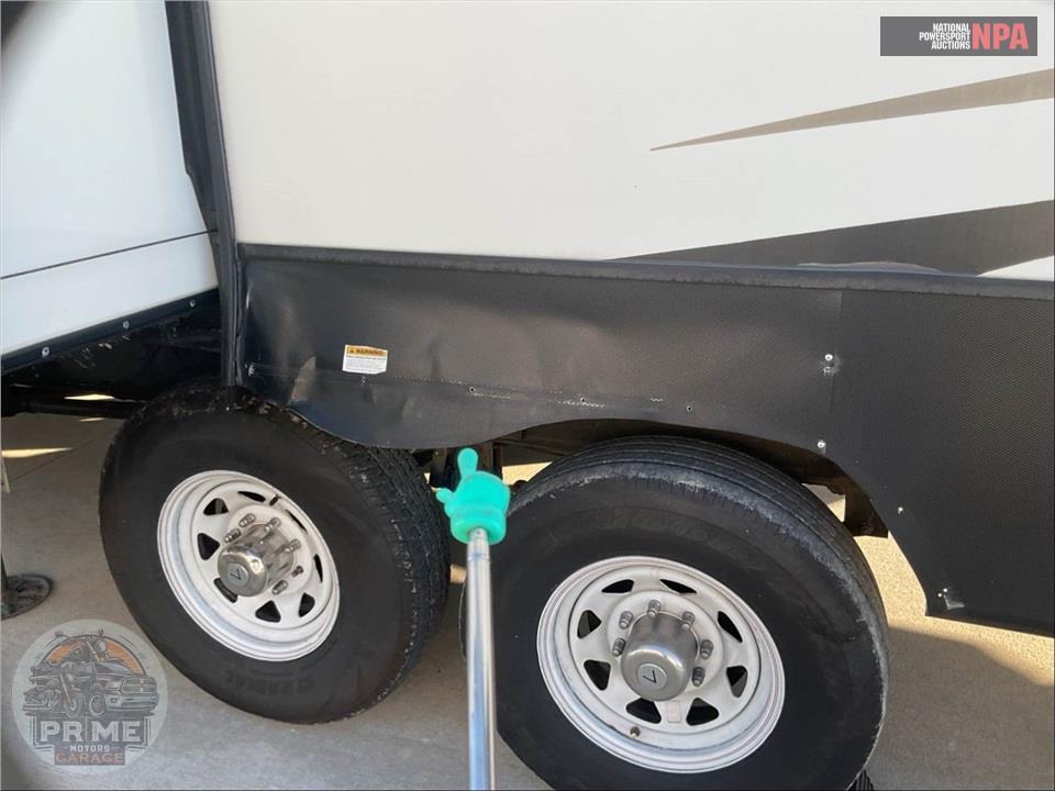 2019 Voltage M-3655 - TOY HAULER TOY HAULER SERIES — фото 30