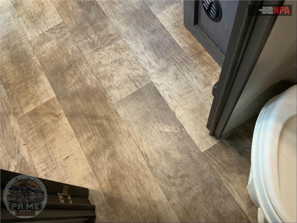 2017 Crossroads Rv M-26 SI - SUNSET TRAIL GRAND RESERVE SERIES — фото 21