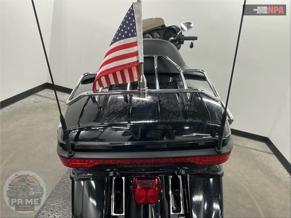 2015 Harley-Davidson FLHTK ELECTRA GLIDE ULTRA LIMITED — фото 22