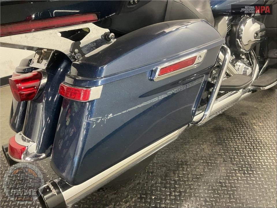 2016 Harley-Davidson FLTRU ROAD GLIDE ULTRA — фото 22