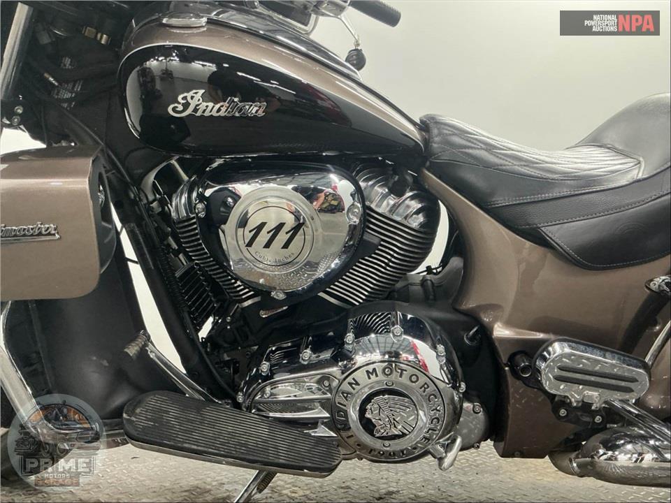 2019 Indian Motorcycle ROADMASTER (TWO-TONE) — фото 7
