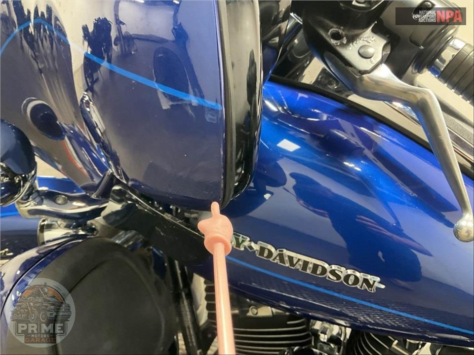 2015 Harley-Davidson FLHTK ELECTRA GLIDE ULTRA LIMITED — фото 14