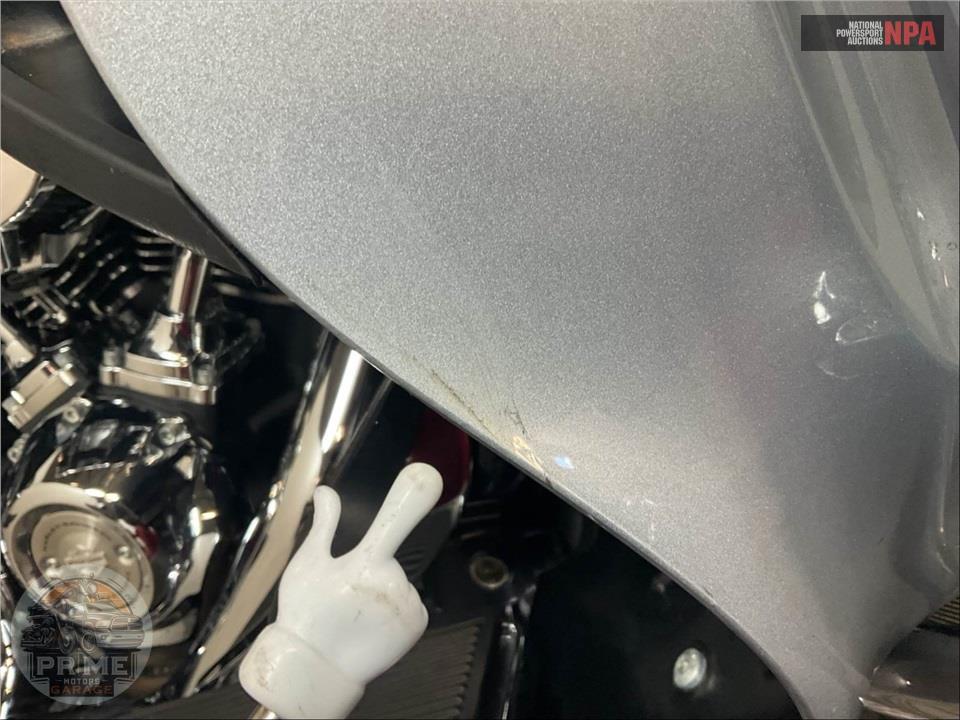 2019 Harley-Davidson FLHTK ULTRA LIMITED — фото 16