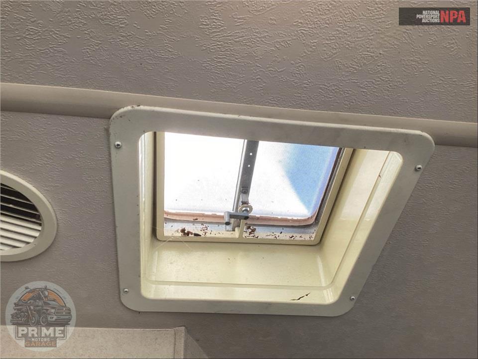 2019 Salem By Forest River M-211SSXL - CRUISE LITE TOY HAULER SERIES — фото 33