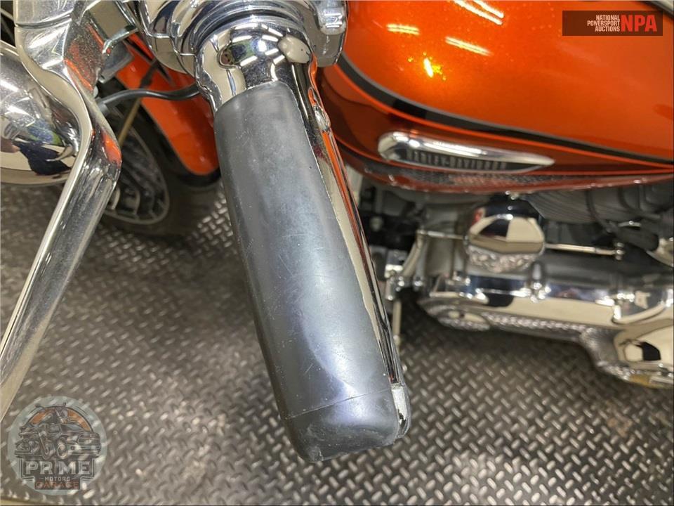 2014 Harley-Davidson FXSBSE CVO BREAKOUT — фото 23
