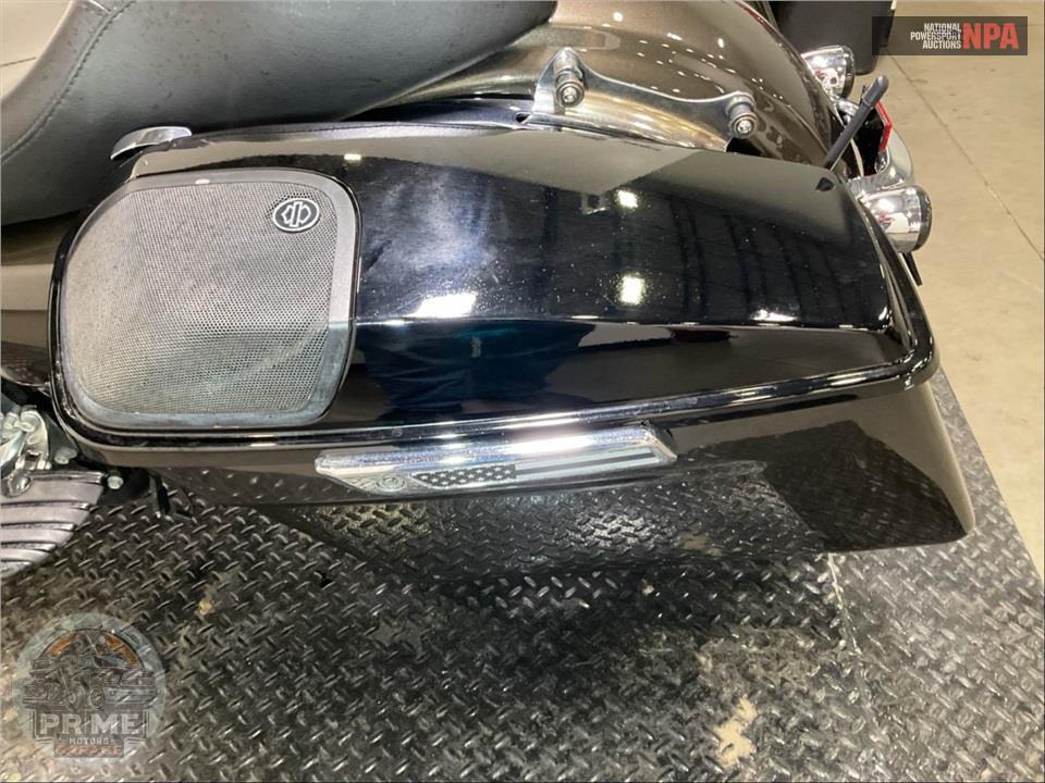 2021 Harley-Davidson FLHX STREET GLIDE — фото 17