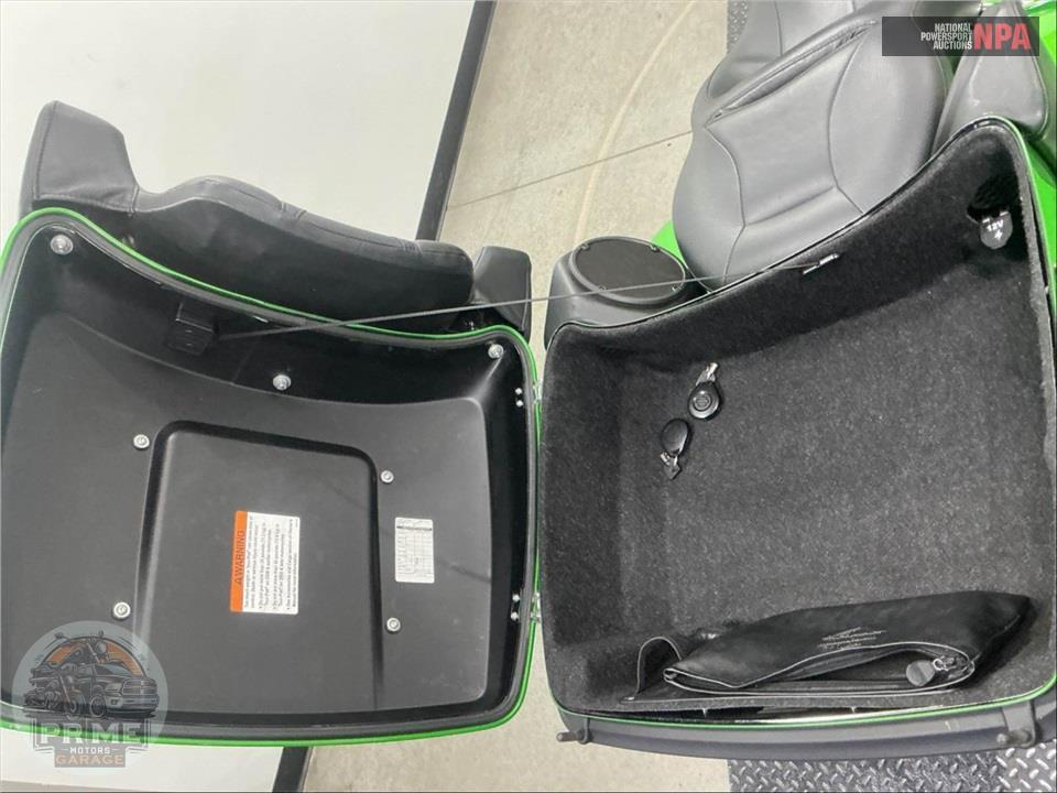 2015 Harley-Davidson FLHTKL ULTRA LIMITED LOW — фото 27