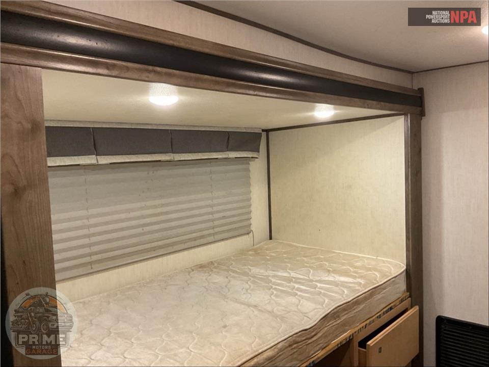 2021 Sabre By Forest River M-36BHQ - FIFTH WHEEL SERIES — фото 14