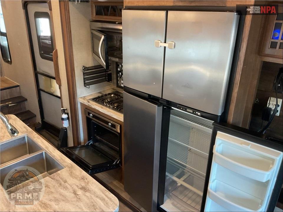 2018 Keystone Rv M-3160 RL - MONTANA LEGACY EDITION FIFTH WHEEL SERIES — фото 15