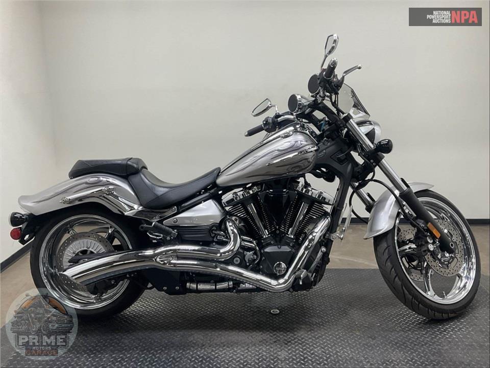 2009 Yamaha XV19CYS/C RAIDER SIL/FLMS — фото 1