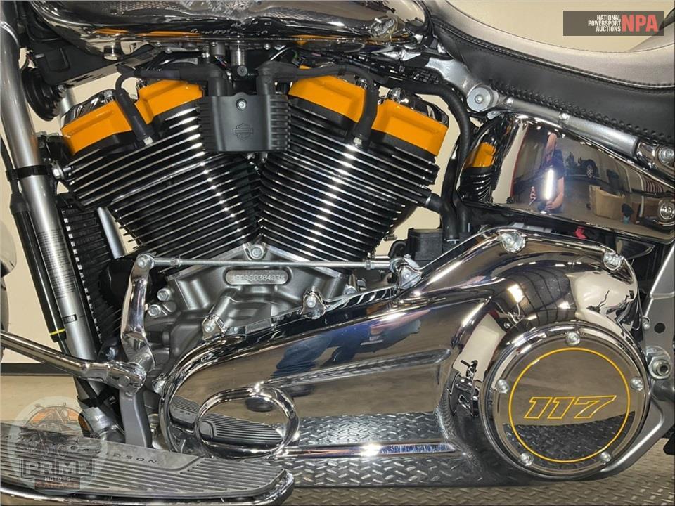 2025 Harley-Davidson FLSTFI SOFTAIL FAT BOY GRAY GHOST — фото 7