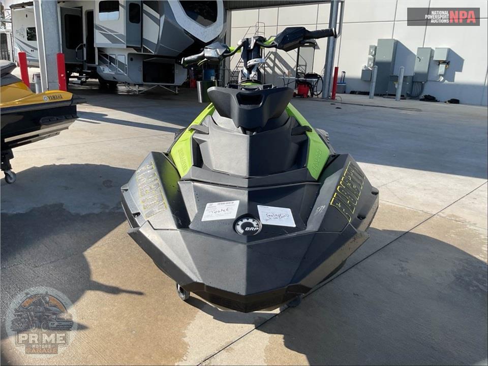 2023 Seadoo/Brp SPARK 2UP TRIXX — фото 2