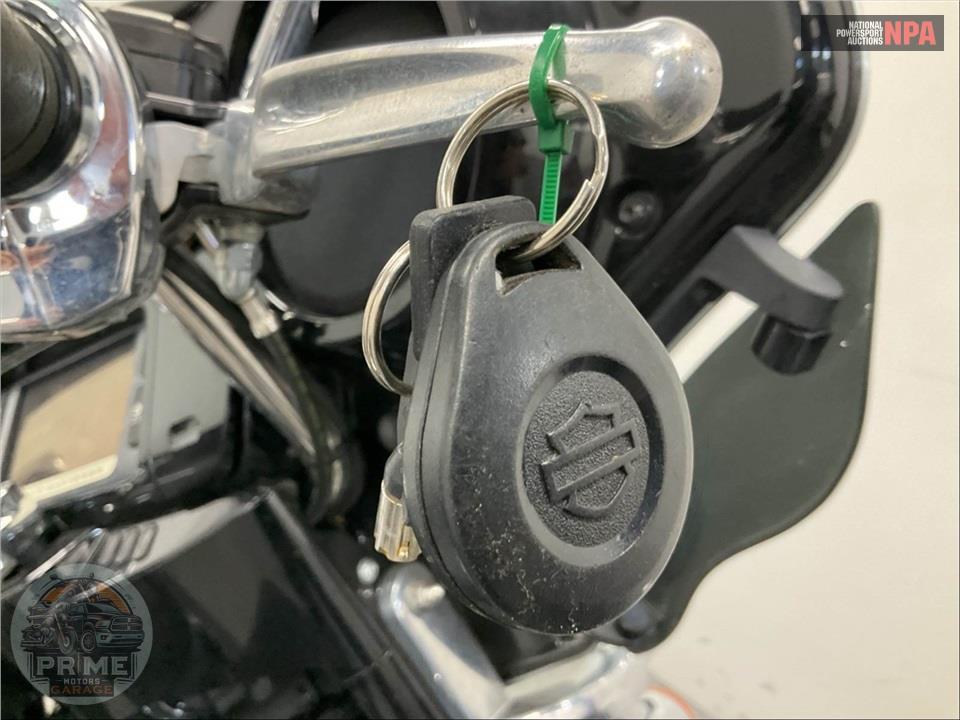 2014 Harley-Davidson FLHTK ELECTRA GLIDE ULTRA LIMITED — фото 13
