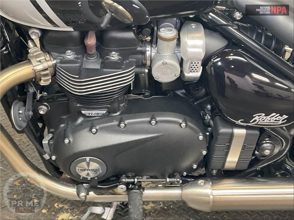 2025 Triumph BONNEVILLE BOBBER — фото 7