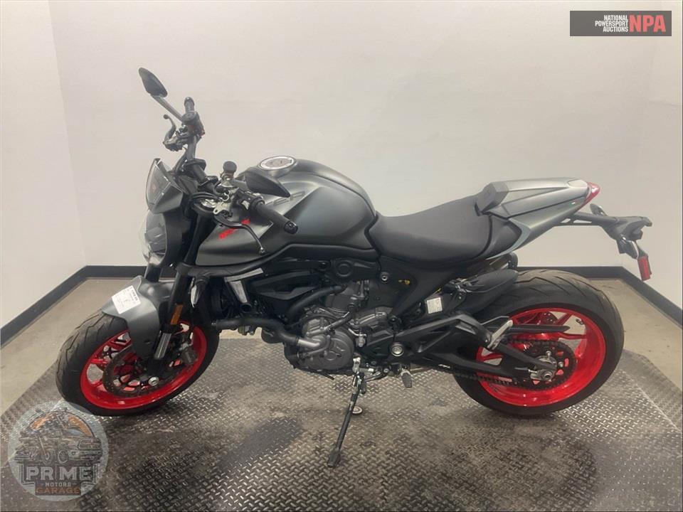 2021 Ducati MONSTER 937 PLUS — фото 3