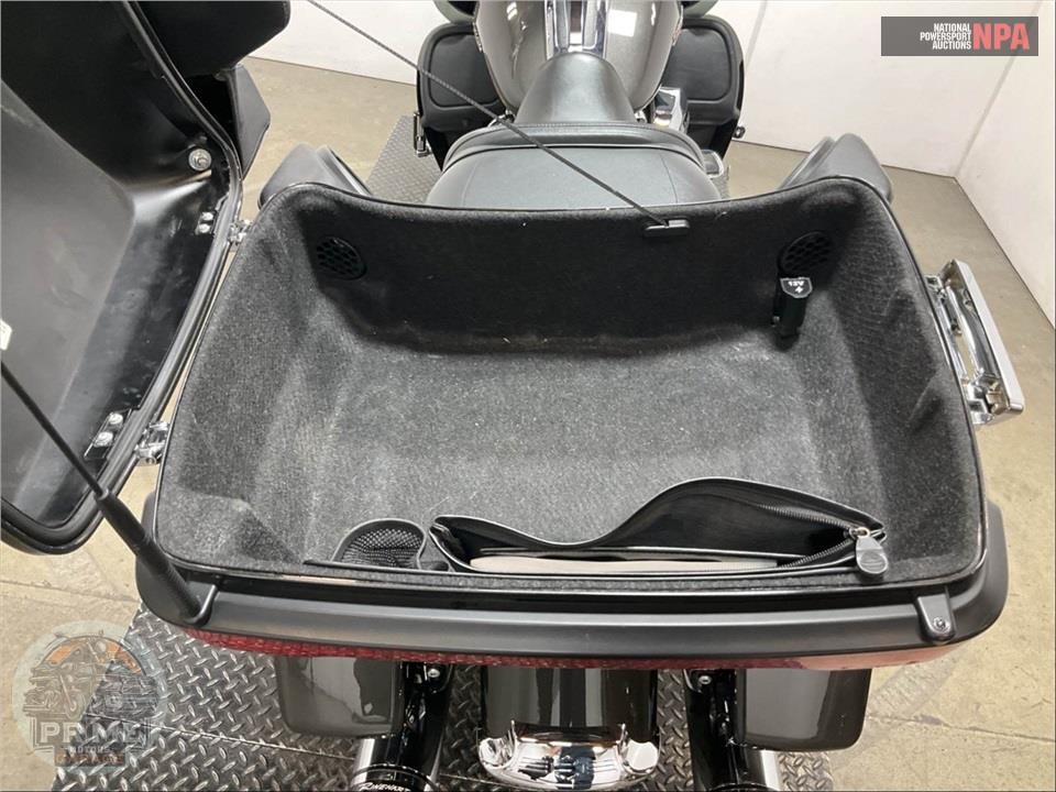 2019 Harley-Davidson FLTRU ROAD GLIDE ULTRA — фото 27