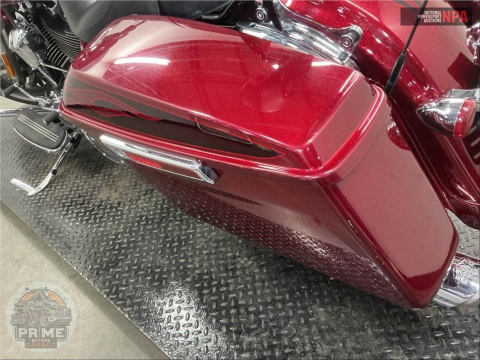 2017 Harley-Davidson FLHXS STREET GLIDE SPECIAL — фото 22
