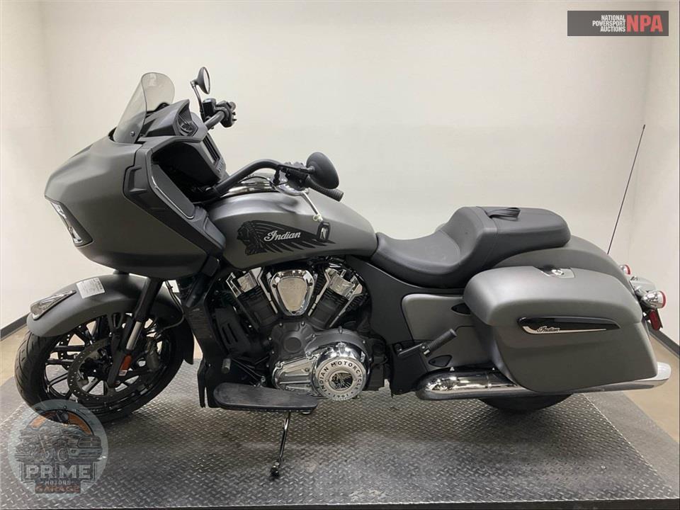 2023 Indian Motorcycle CHALLENGER (SMOKE) — фото 3