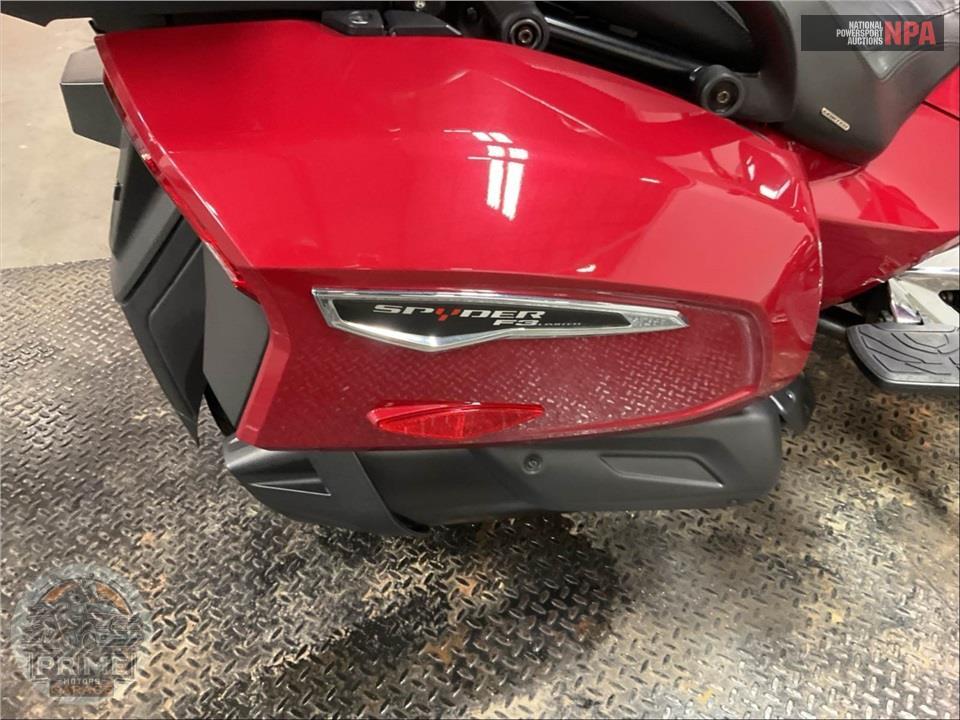2017 Can-Am SPYDER F3 SE6 LIMITED — фото 15