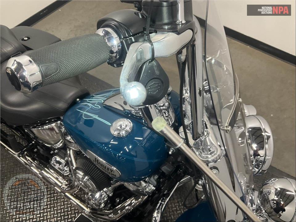 2021 Harley-Davidson FLHC HERITAGE CLASSIC — фото 26