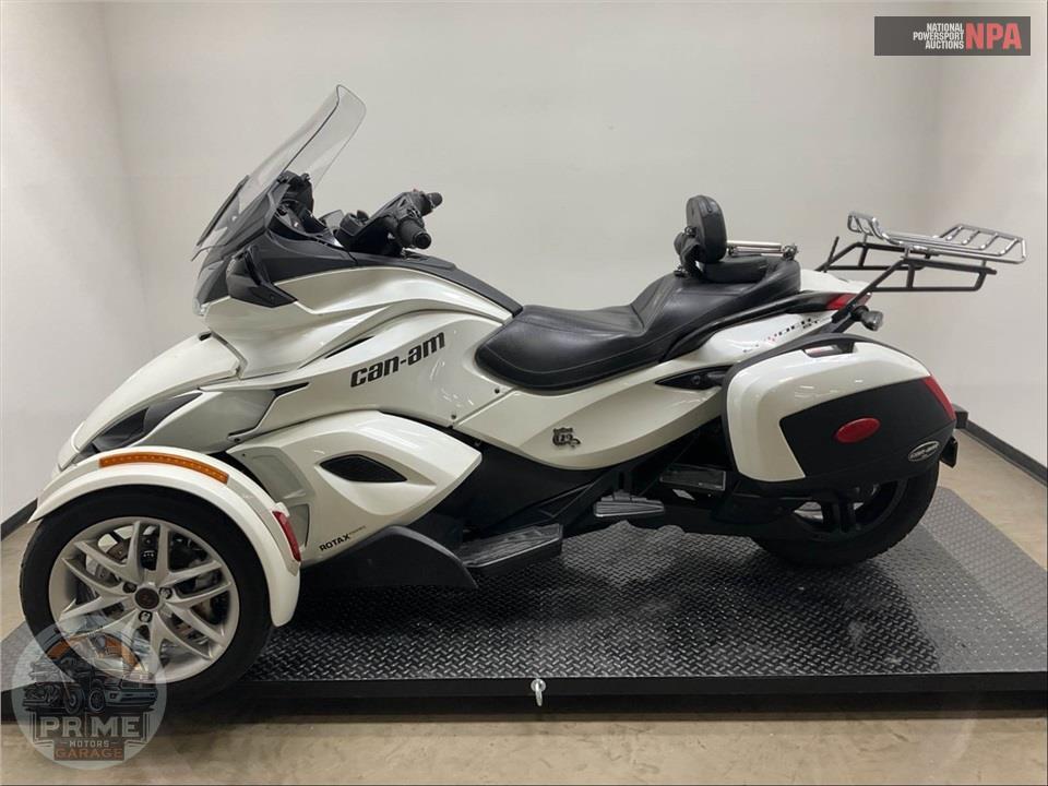 2013 Can-Am SPYDER ST LIMITED — фото 3