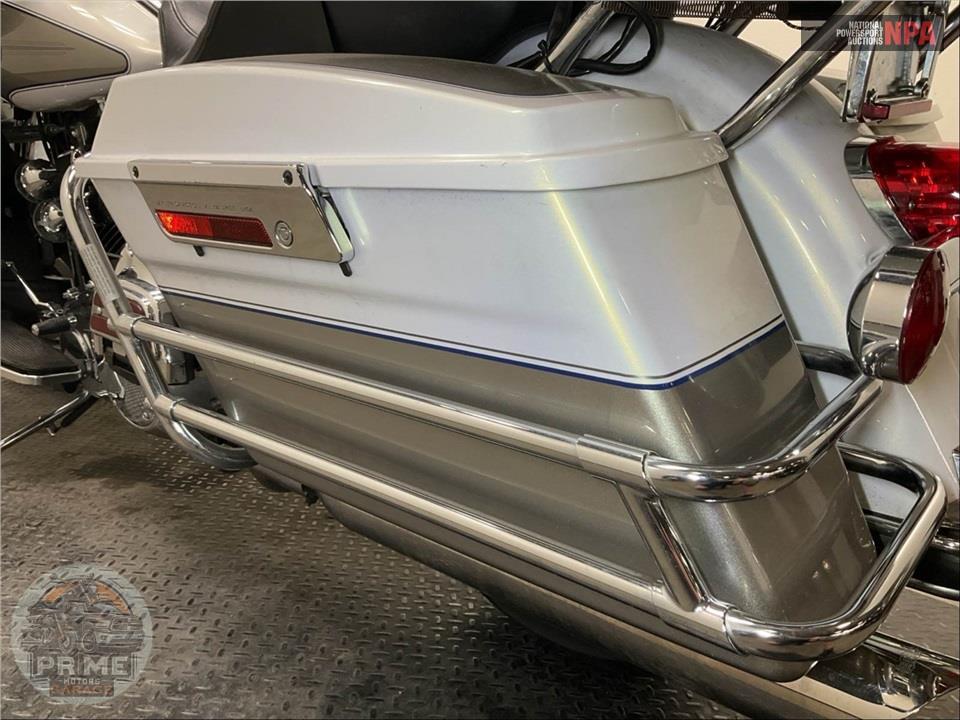 2009 Harley-Davidson FLHTCU ULTRA CLASSIC ELECTRA GLIDE — фото 21