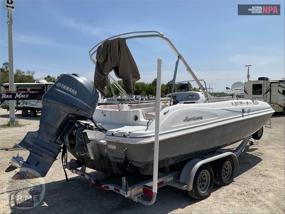 2015 Hurricane Boat SUNDECK SPORT 211 L=21/ E=1-150HP YAMAHA OB — фото 3
