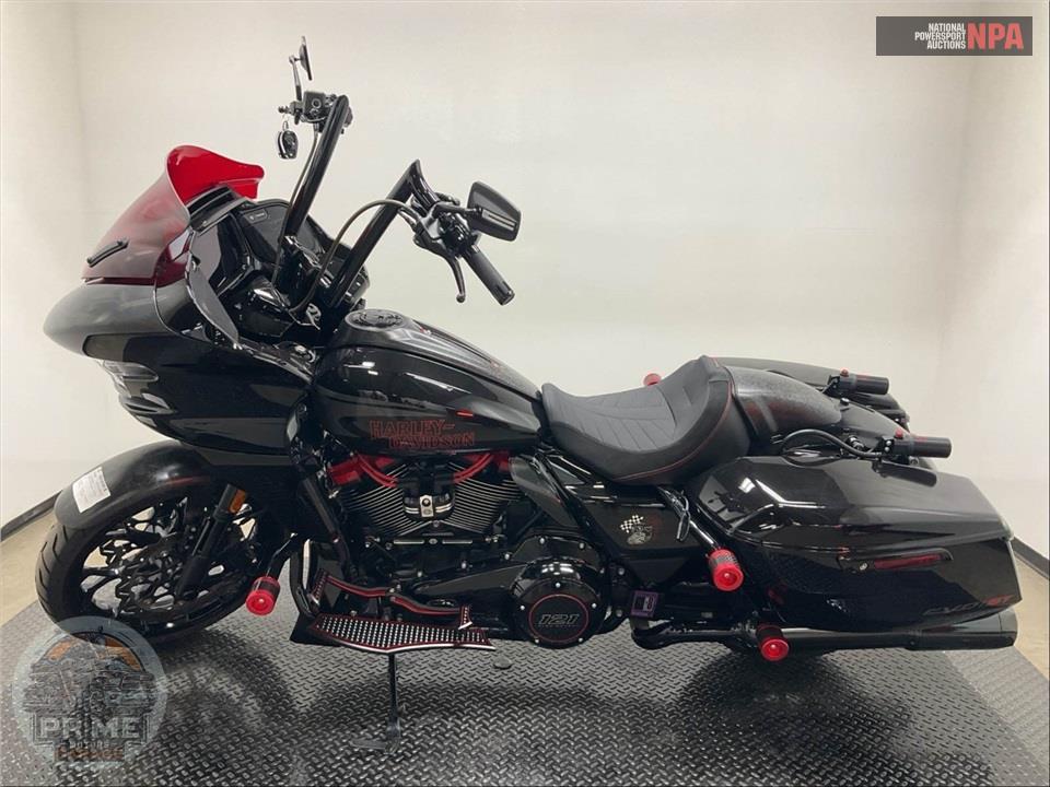 2024 Harley-Davidson FLTRXSTSE CVO ROAD GLIDE ST — фото 3