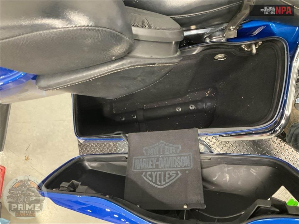 2014 Harley-Davidson FLHTKSE CVO ULTRA LIMITED — фото 32