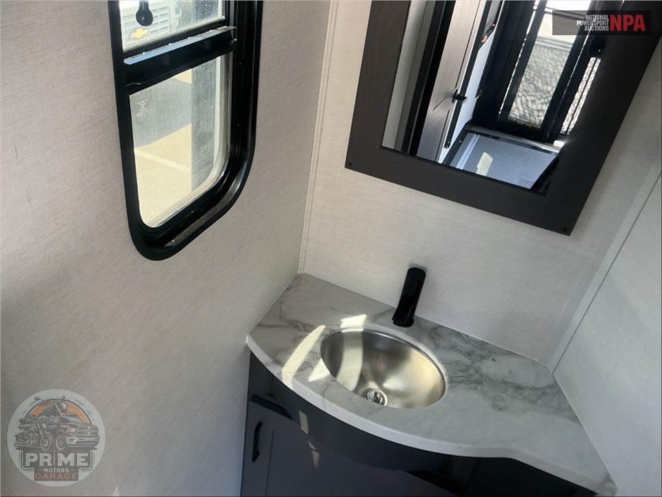 2024 Alliance Rv M-36V11 - VALOR FIFTH WHEEL SERIES — фото 13