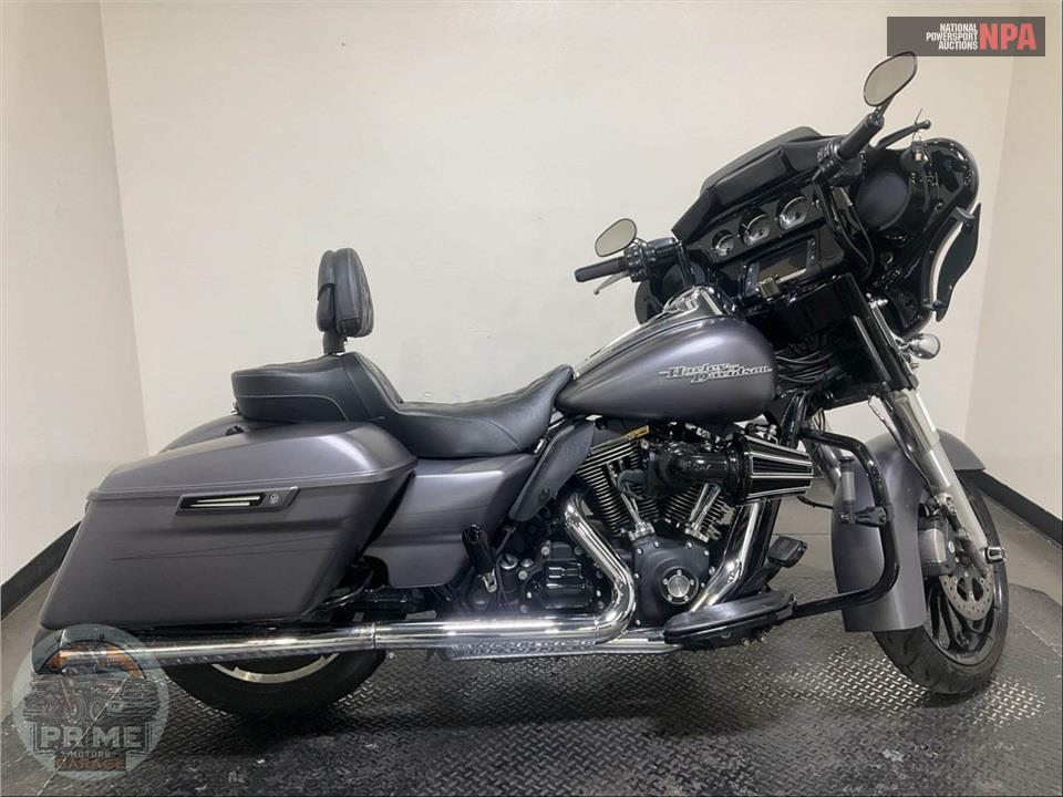 2016 Harley-Davidson FLHXS STREET GLIDE SPECIAL — фото 1