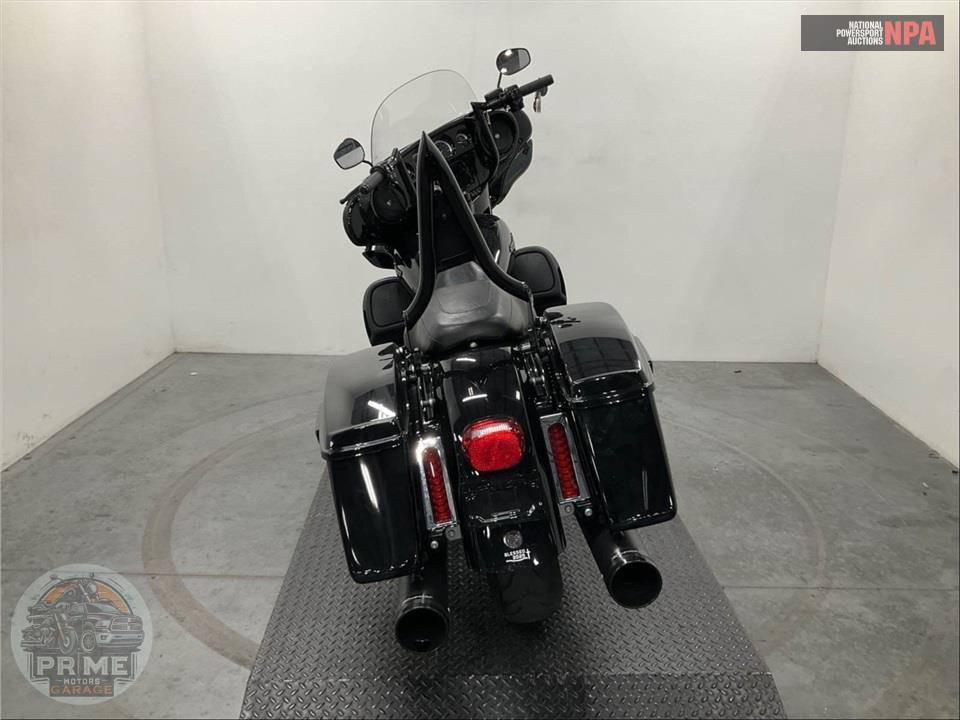 2023 Harley-Davidson FLHTK ELECTRA GLIDE ULTRA LIMITED — фото 4