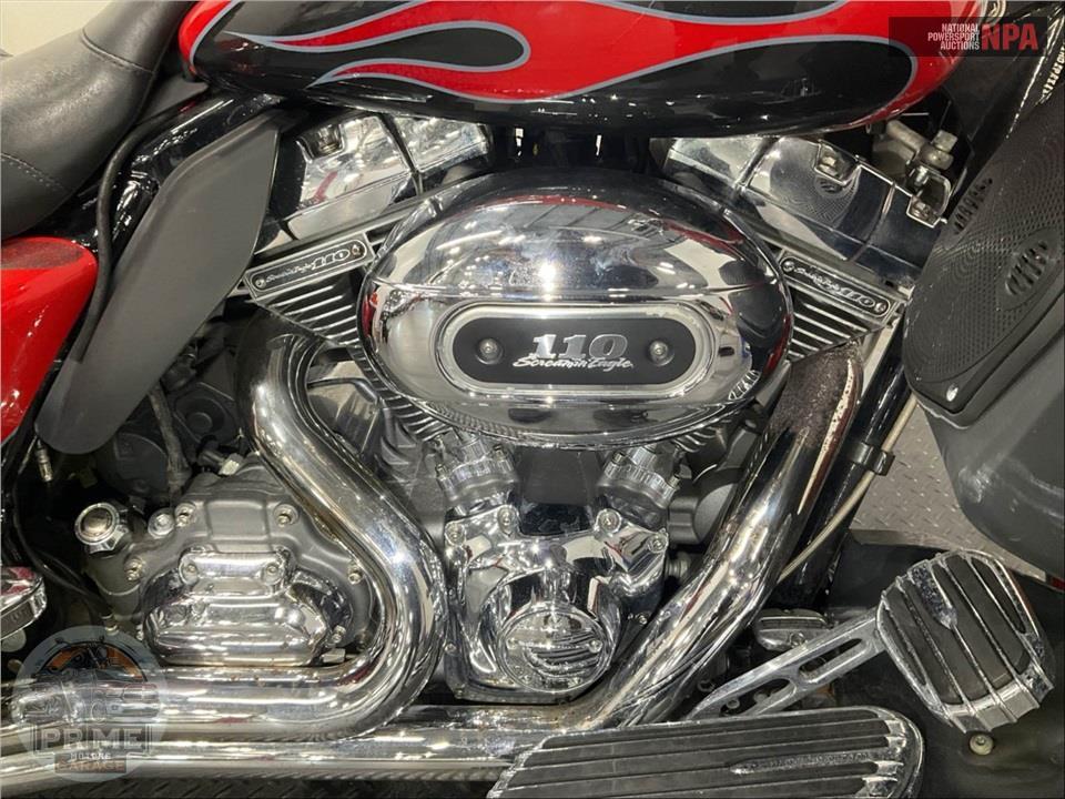 2010 Harley-Davidson FLHTCUSE5 — фото 6