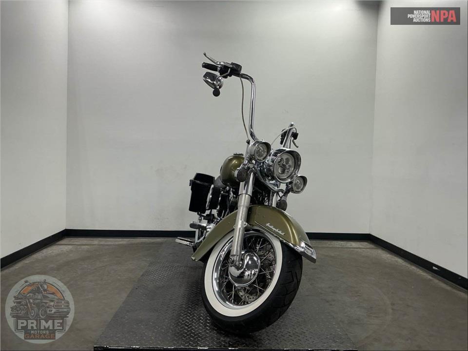 2016 Harley-Davidson FLSTC HERITAGE SOFTAIL CLASSIC — фото 2