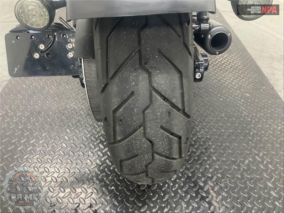 2016 Harley-Davidson FXDB STREET BOB — фото 20