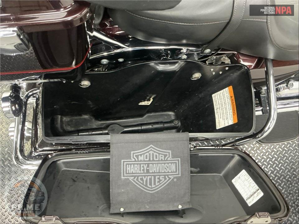 2011 Harley-Davidson FLHTC ELECTRA GLIDE CLSC — фото 47