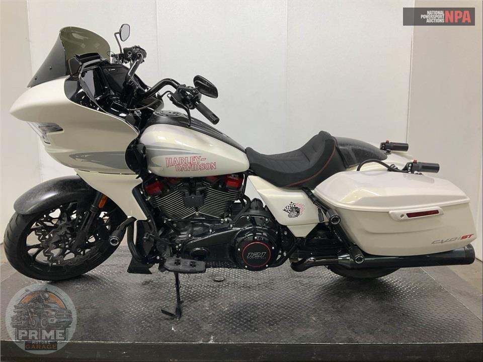 2024 Harley-Davidson FLTRXSTSE CVO ROAD GLIDE ST — фото 3